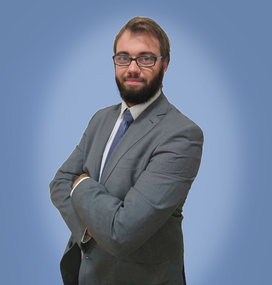 Iván J Cerdeña-Macías