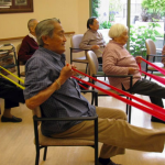 Sesión grupal de Terapia Ocupacional con adultos mayores